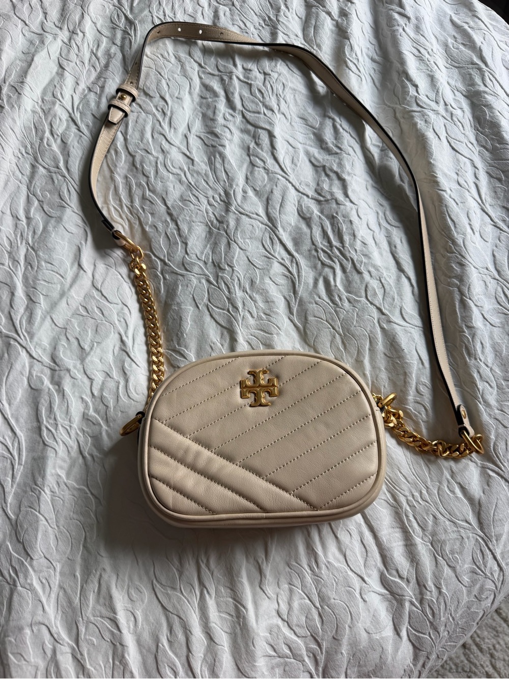 Tory Burch Cream Quilted Leather Crossbody Camera Bag with Gold Hardware